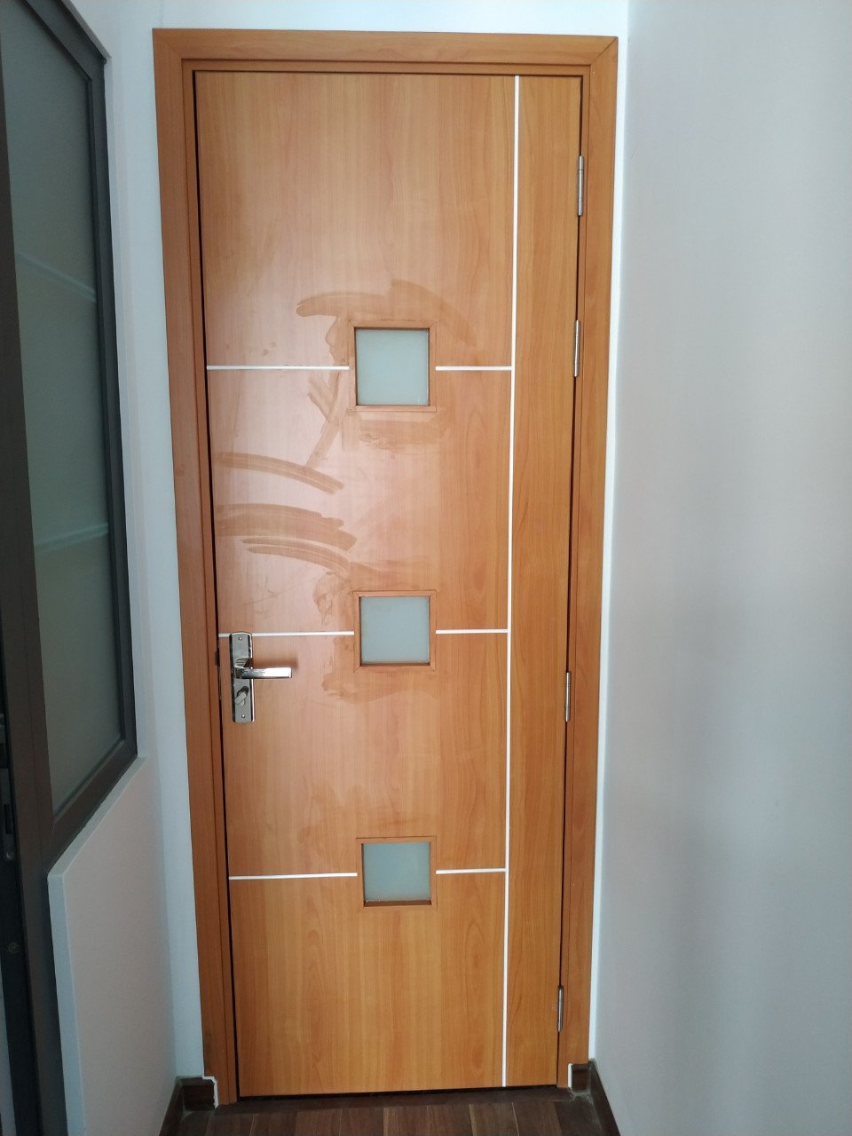 Báo giá Cửa gỗ công nghiệp