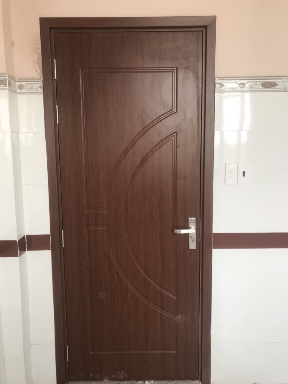 Giá cửa nhựa gỗ ABS Hàn Quốc mới nhất năm 2022