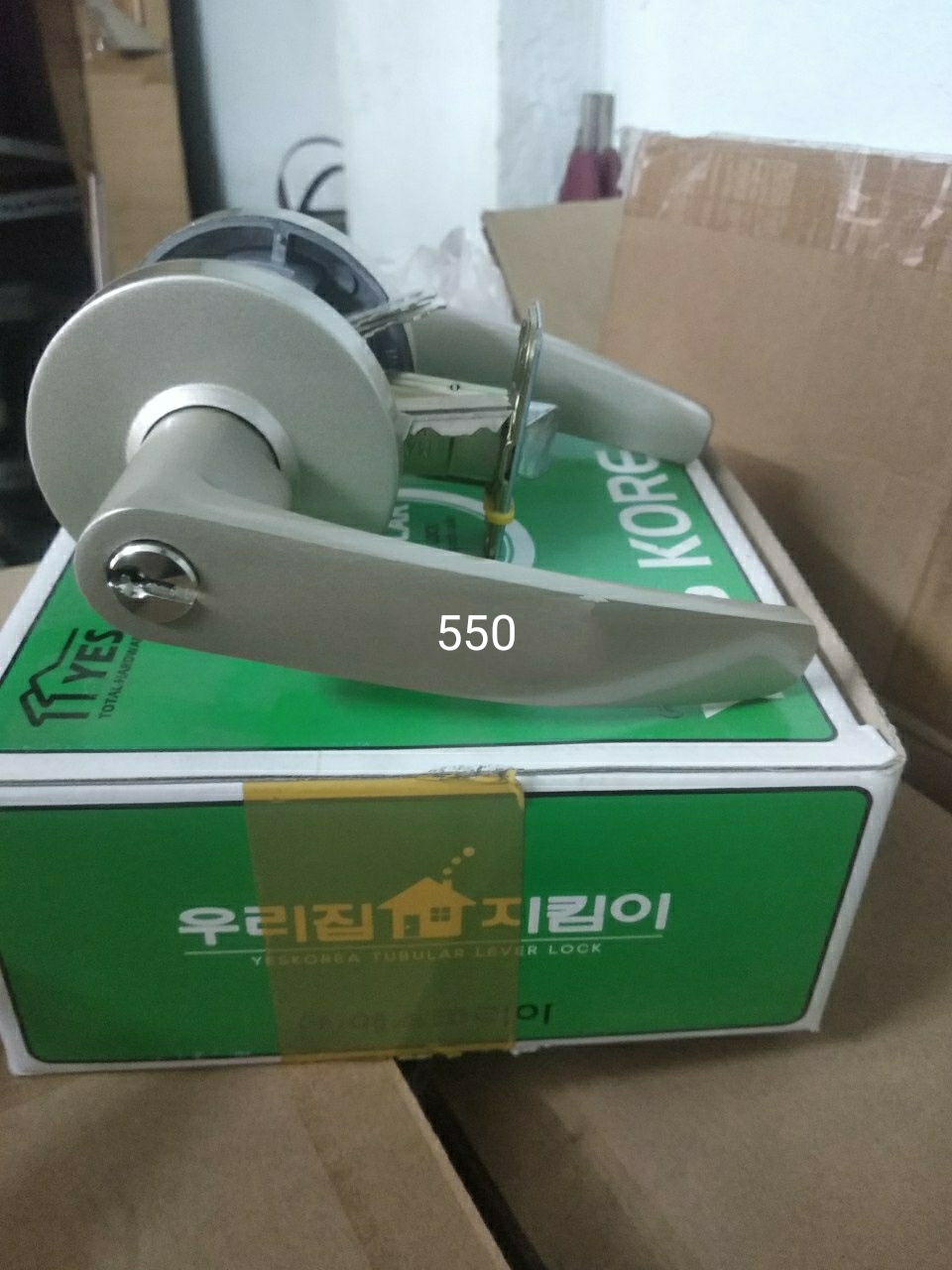 Mẫu cửa gỗ phòng ngủ đẹp