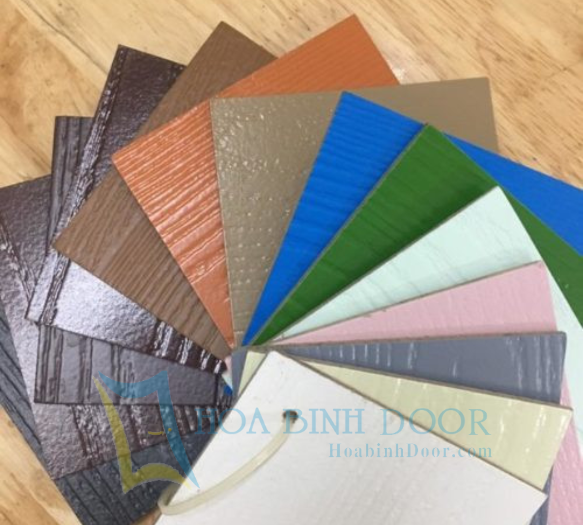 Cửa gỗ HDF sơn tại Quận 8