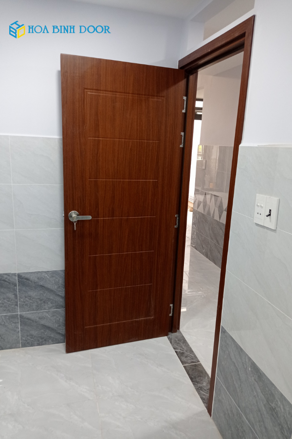 Cửa nhựa Composite tại Hóc Môn