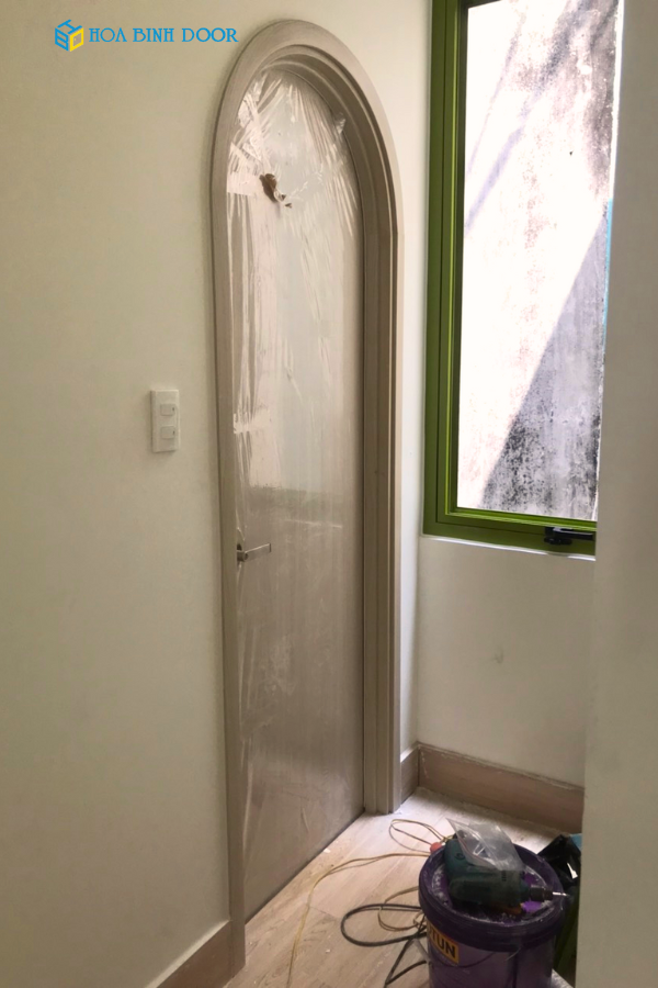 Cửa vòm Composite tại Quận 8