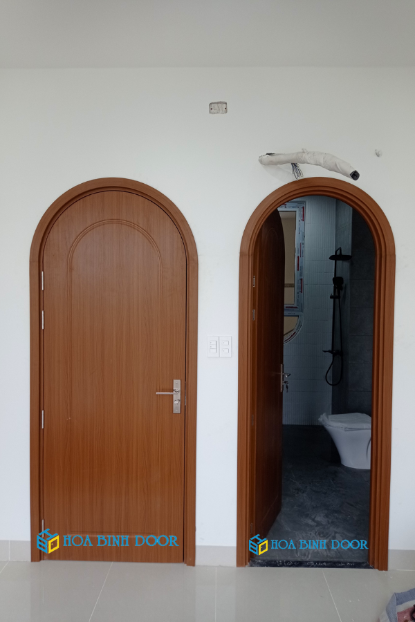 Cửa nhựa vòm composite sơn PU tại Quận 4
