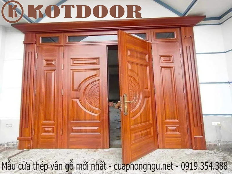 Mẫu cửa thép vân gỗ mới nhất