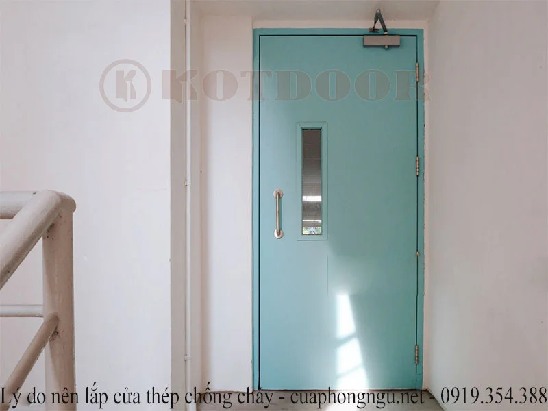 lắp cửa thép chống cháy